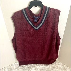 Roundtree 2XL Men’s sleeveless sweater